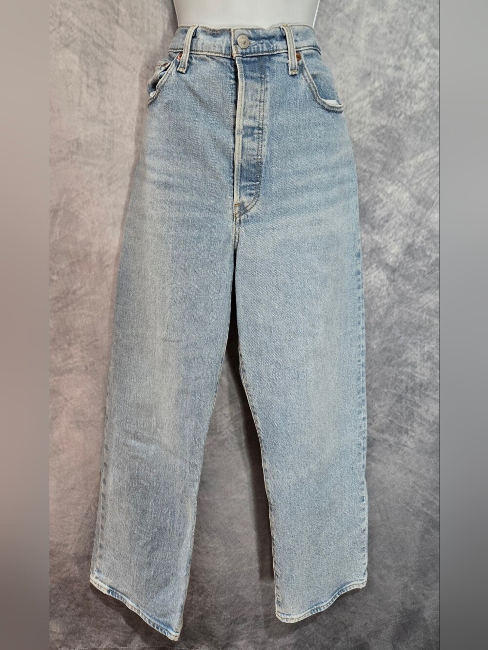 Signature by Levi Strauss Light Blue High-Waist Wide Leg Jeans - Picture 1 of 7